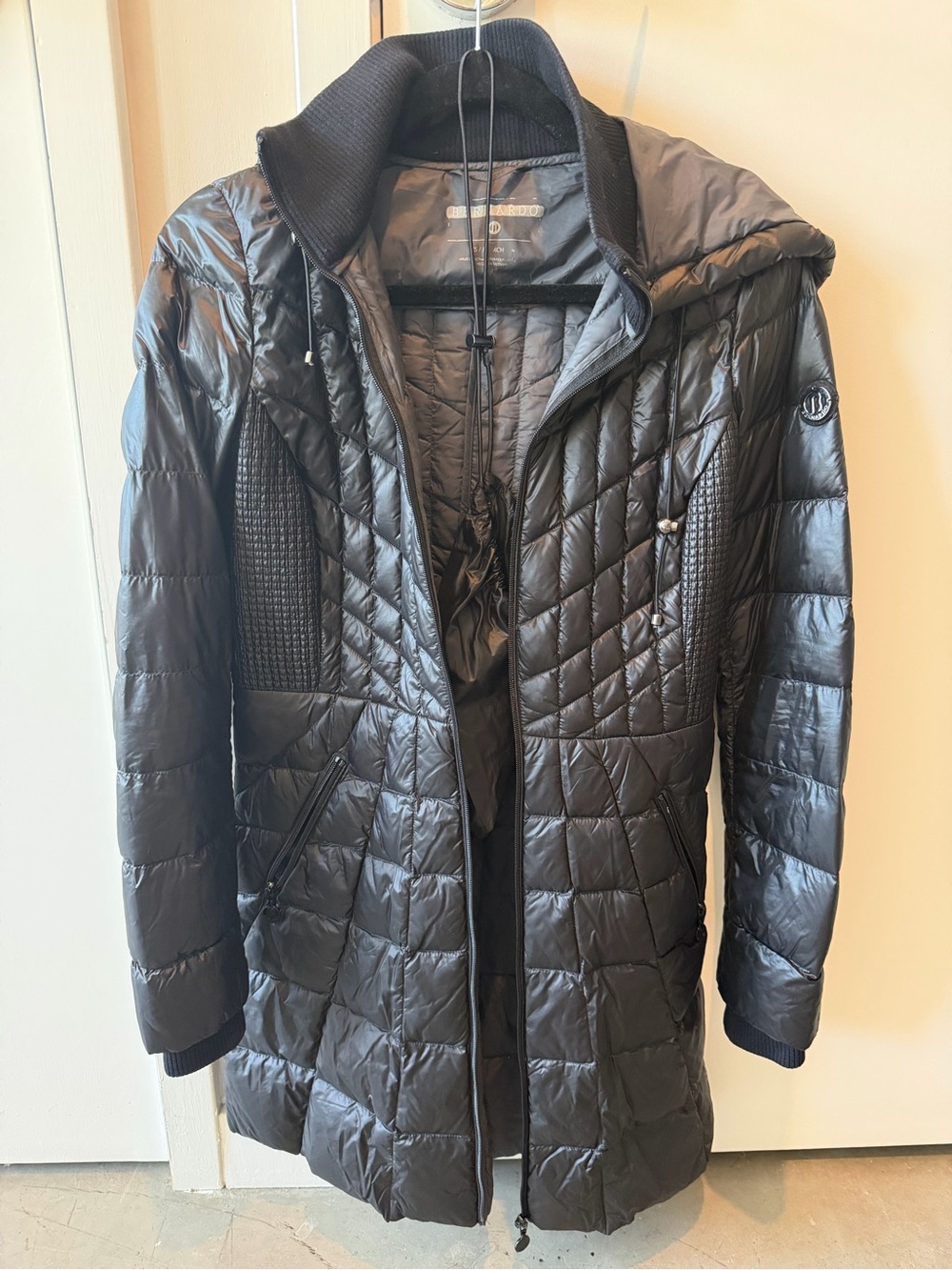 Bernardo Packable Black Quilted Hooded Puffer Coat
